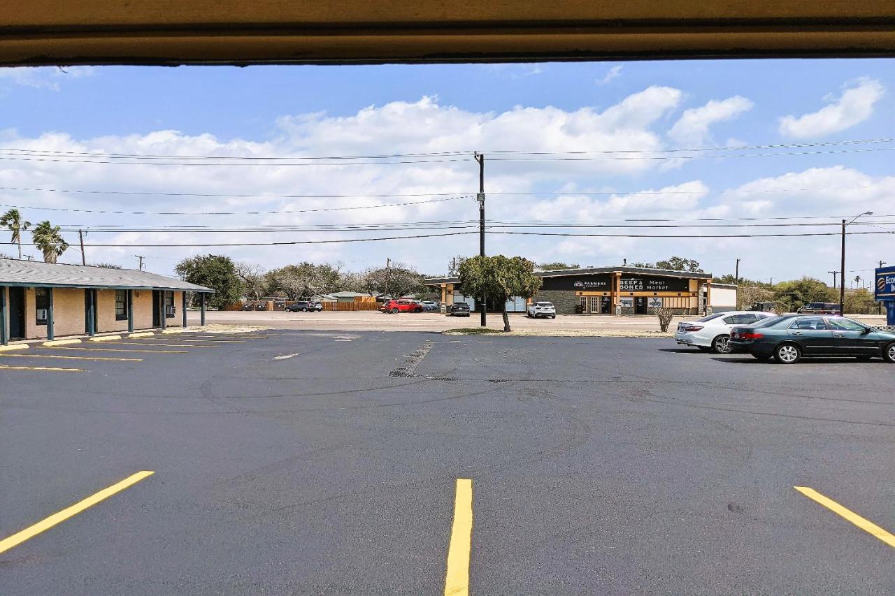 Economy Inn Kingsville Extérieur photo