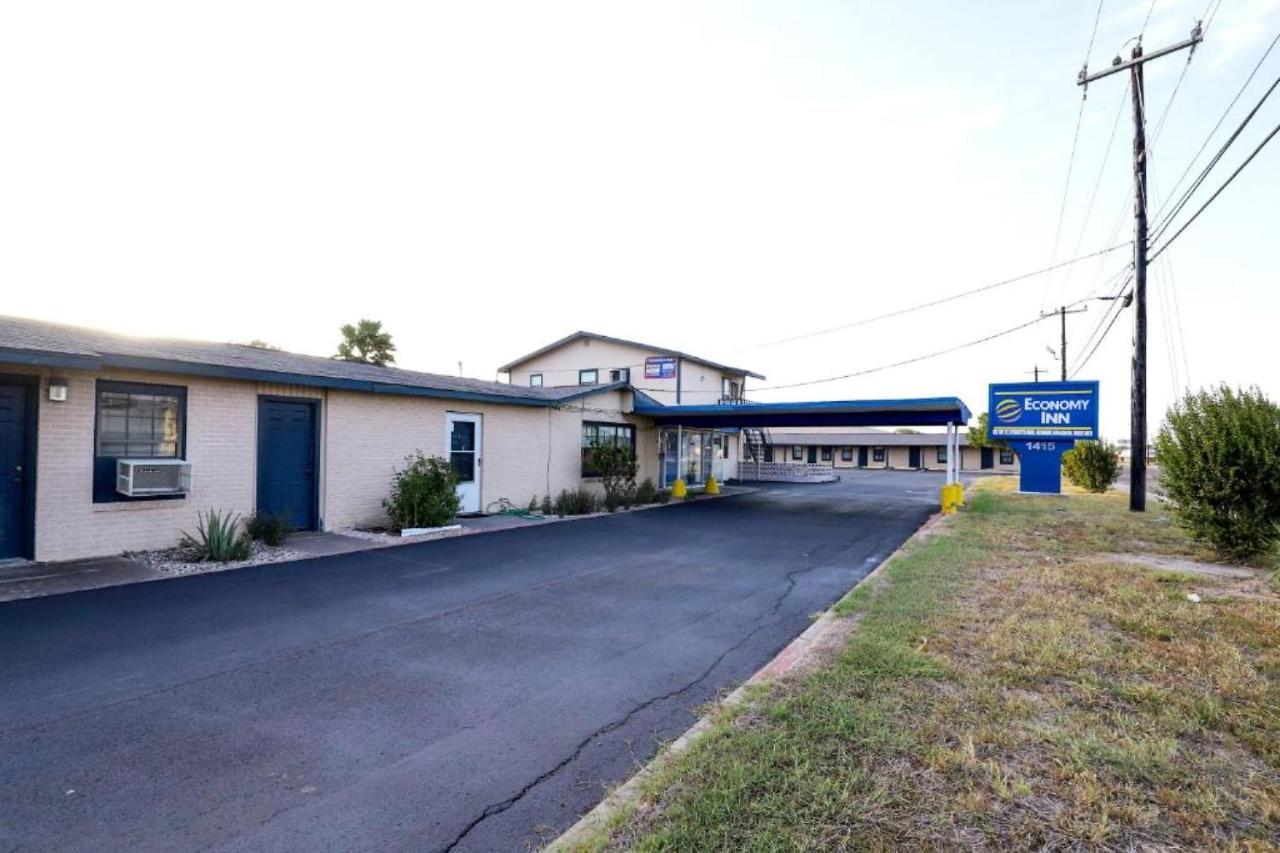 Economy Inn Kingsville Extérieur photo