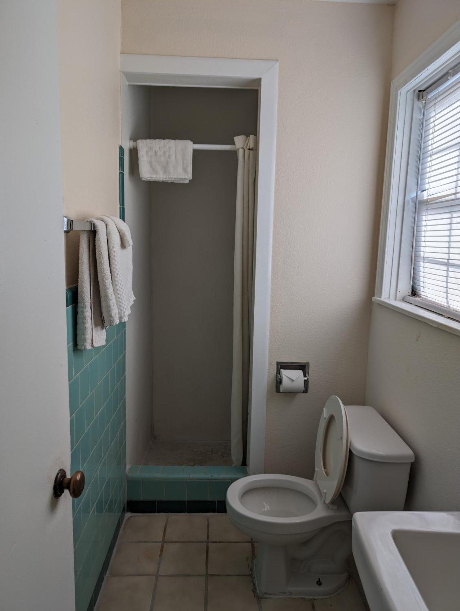 Economy Inn Kingsville Extérieur photo